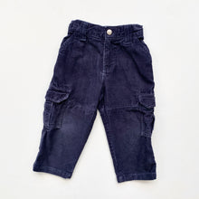 Load image into Gallery viewer, OshKosh corduroy trousers (Age 3)
