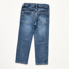 Load image into Gallery viewer, Wrangler jeans (Age 6)
