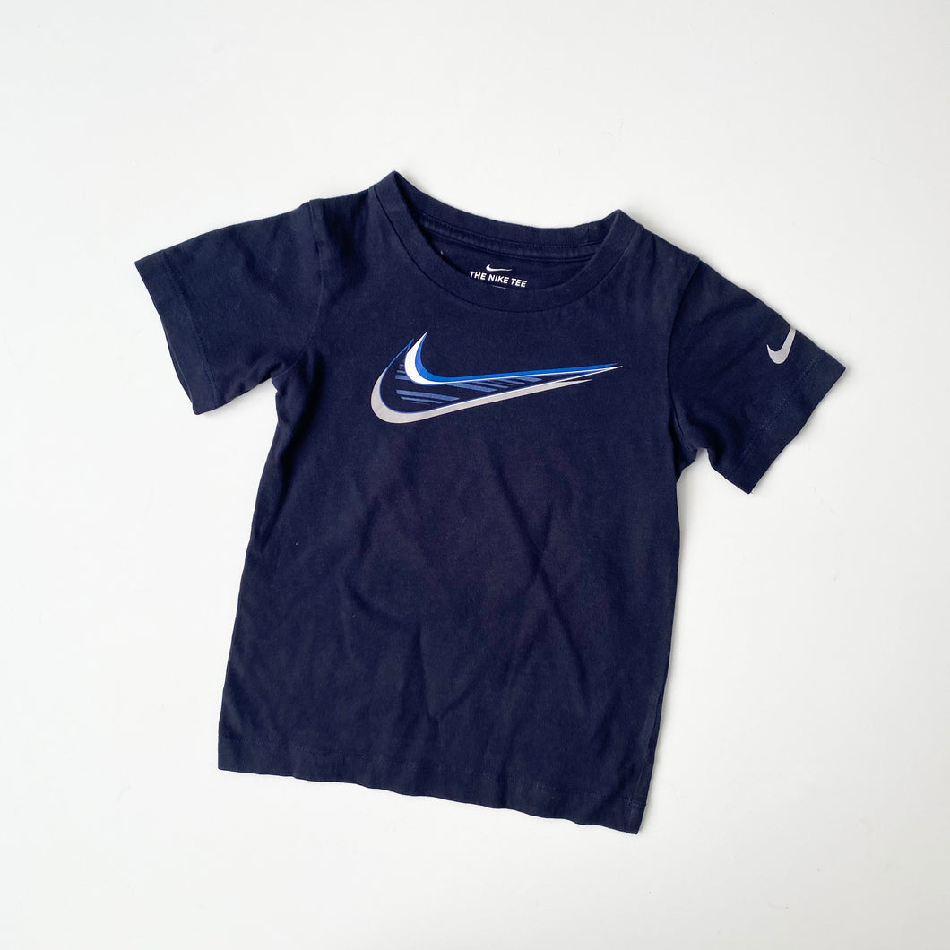Nike t-shirt (Age 3/4)