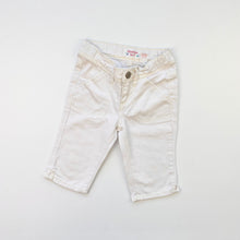 Load image into Gallery viewer, OshKosh jeans (Age 5)
