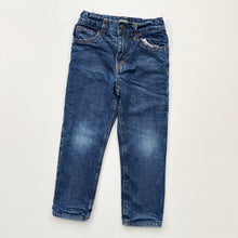 Load image into Gallery viewer, OshKosh jeans (Age 5)
