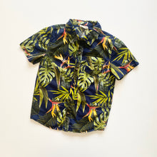 Load image into Gallery viewer, Hawaiian shirt (Age 5/6)
