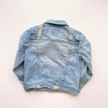 Load image into Gallery viewer, Levi’s denim jacket (Age 7)
