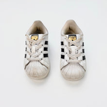 Load image into Gallery viewer, Adidas Originals Superstar Trainers (Size 5K)
