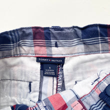 Load image into Gallery viewer, Tommy Hilfiger shorts (Age 5)
