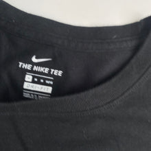 Load image into Gallery viewer, Nike NBA San Antonio Spurs t-shirt (Age 10/12)
