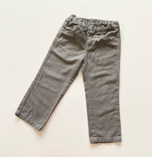 Load image into Gallery viewer, Nautica jeans (Age 3)
