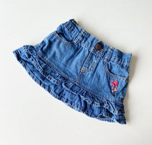 Load image into Gallery viewer, 90s OshKosh denim skirt (Age 3)
