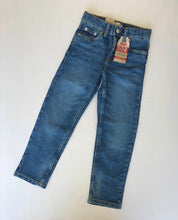 Load image into Gallery viewer, Levi’s 502 jeans (Age 6)
