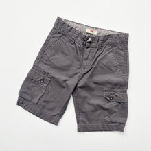 Load image into Gallery viewer, Levi’s cargo shorts (Age 6/7)
