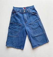 Load image into Gallery viewer, 90s Tommy Hilfiger shorts (Age 8)
