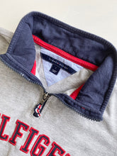 Load image into Gallery viewer, Tommy Hilfiger sweatshirt (Age 7)
