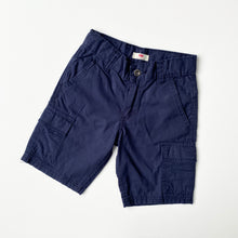 Load image into Gallery viewer, Levi’s cargo shorts (Age 5/6)
