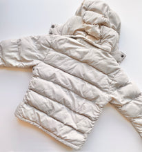 Load image into Gallery viewer, 90s Burberry puffa coat (Age 10)
