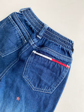 Load image into Gallery viewer, 90s Tommy Hilfiger flared jeans (Age 6)
