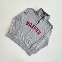 Load image into Gallery viewer, Tommy Hilfiger sweatshirt (Age 7)
