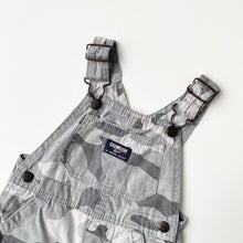 Load image into Gallery viewer, 90s Oshkosh camouflage dungaree shortalls (Age 1)
