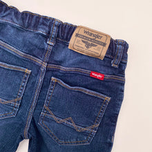 Load image into Gallery viewer, Wrangler shorts (Age 8)
