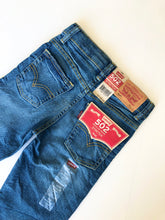 Load image into Gallery viewer, Levi’s 502 jeans (Age 6)
