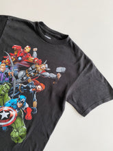 Load image into Gallery viewer, Marvel Avengers t-shirt (Age 8-10)
