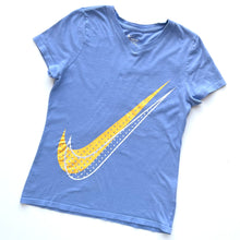 Load image into Gallery viewer, Nike t-shirt (Age 10/12)
