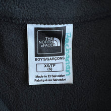 Load image into Gallery viewer, The North Face fleece (Age 6)
