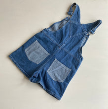 Load image into Gallery viewer, 90s Vintage dungaree shortalls (Age 8)

