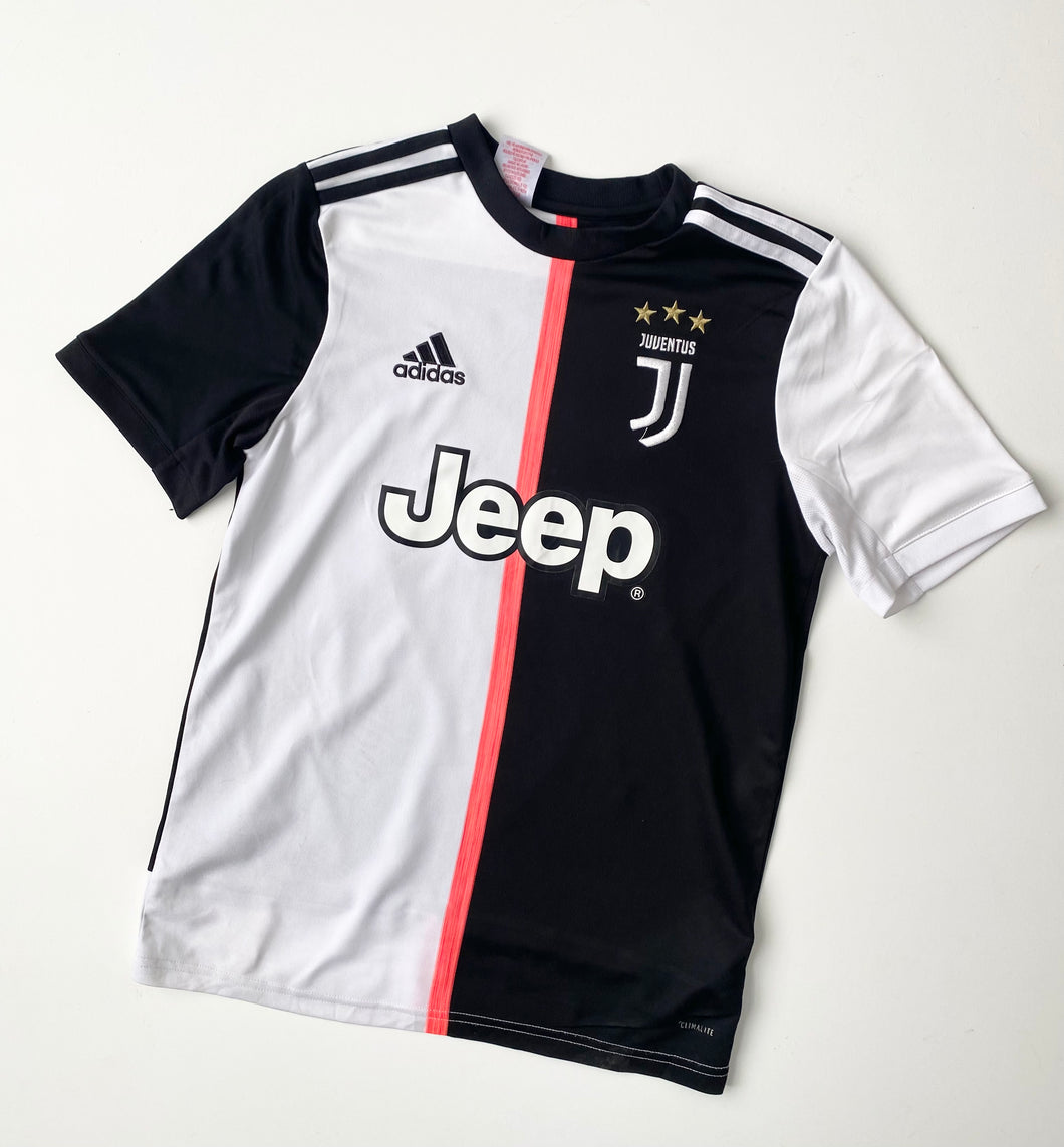 Juventus football jersey / t-shirt (Age 13/14)