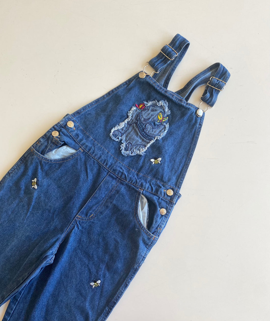 90s Winnie the Pooh dungarees (Age 6)