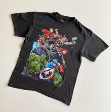 Load image into Gallery viewer, Marvel Avengers t-shirt (Age 8-10)
