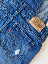 Load image into Gallery viewer, 90s Levi’s dungaree shortalls (Age 8)
